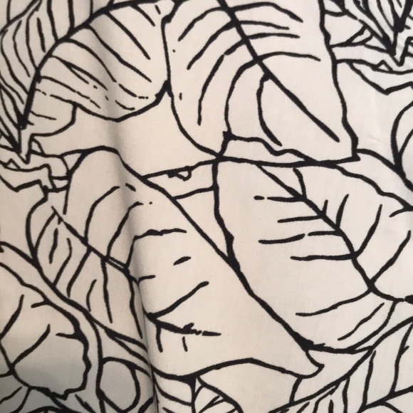 Men’s long sleeve button up - Picture 4 of 4